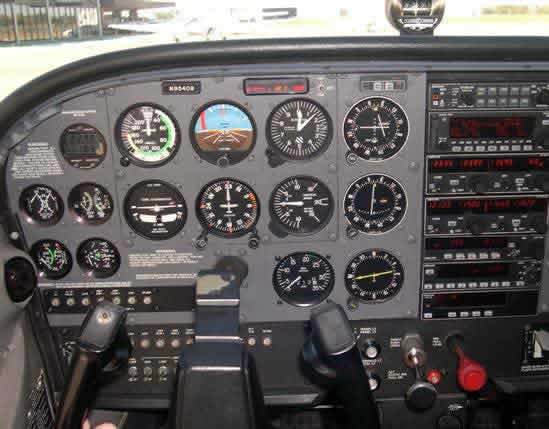 Cessna 172 Cockpit Fasrpress